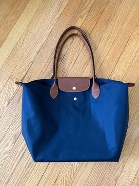 Longchamp L’Pliage Medium Navy Tote | New without tags